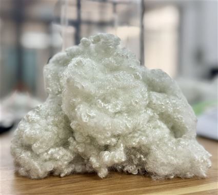 High Loft Recycled HCS Polyester Fiber for Comforters and Thermal Insulation Materials 15D 51mm Factory Price from Vietnam